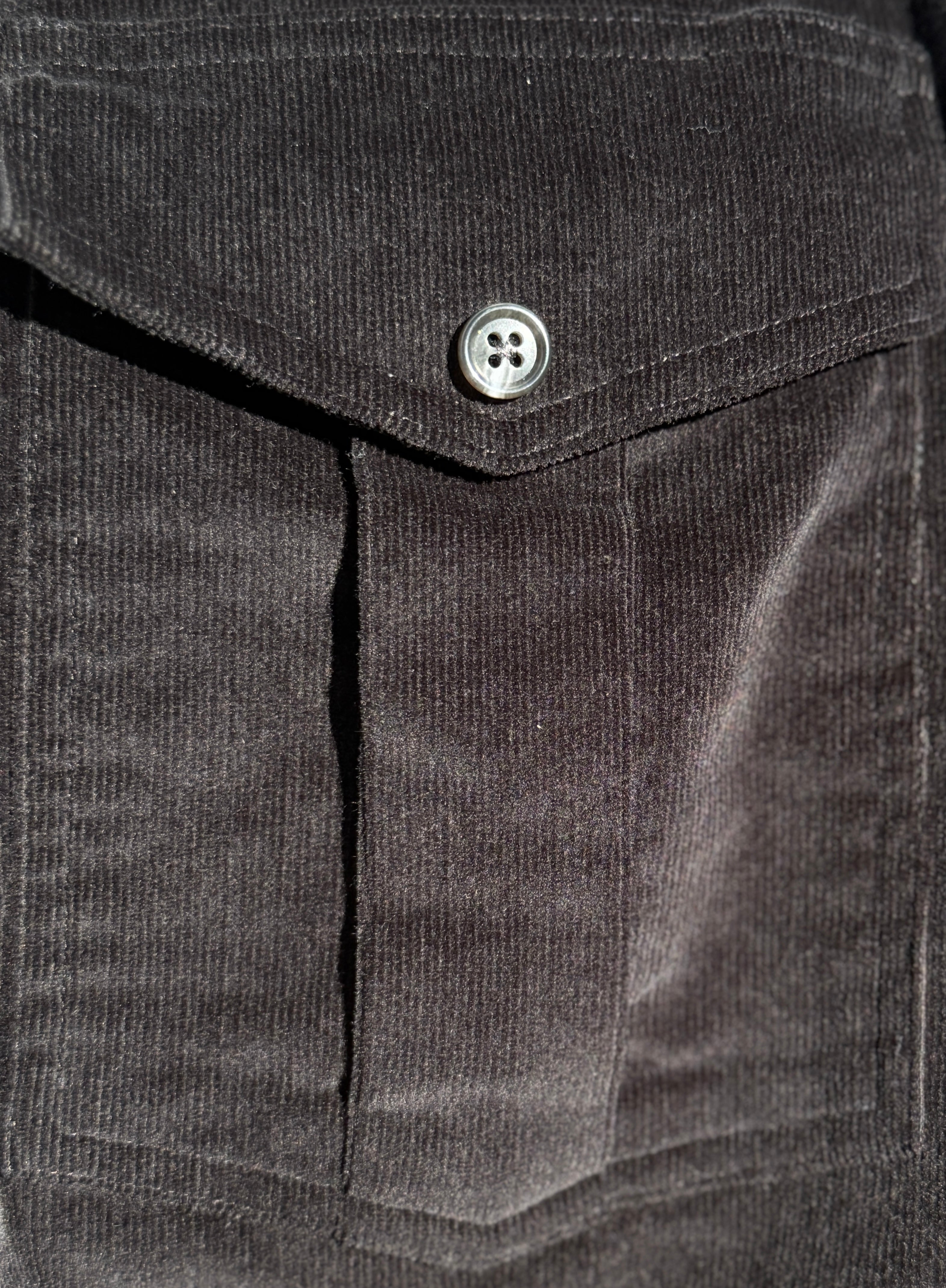 The Urban Legend Shirt Jacket in Corduroy - Black